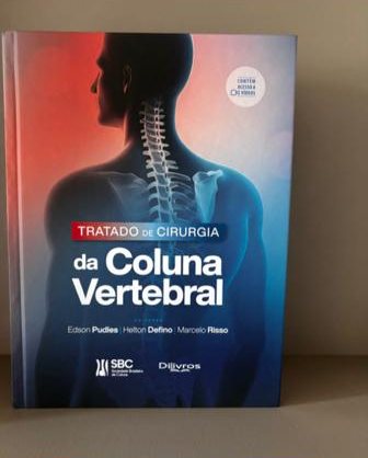 Capa do Tratado de Cirurgia da Coluna Vertebral (SBC e Dilivros), que reúne capítulos do Dr. Otávio Vitório